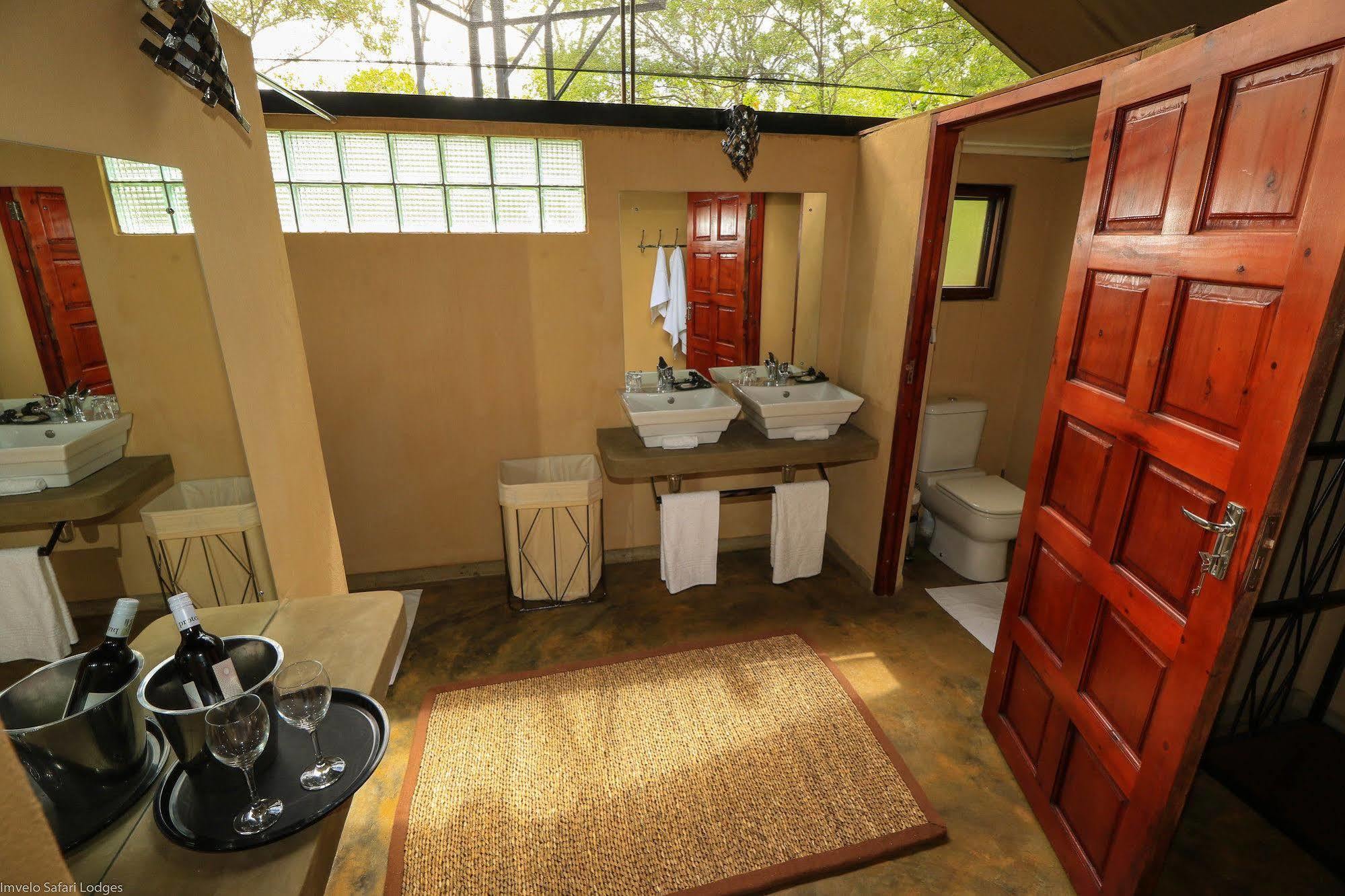 Gorges Lodge Victoria Falls Exterior photo